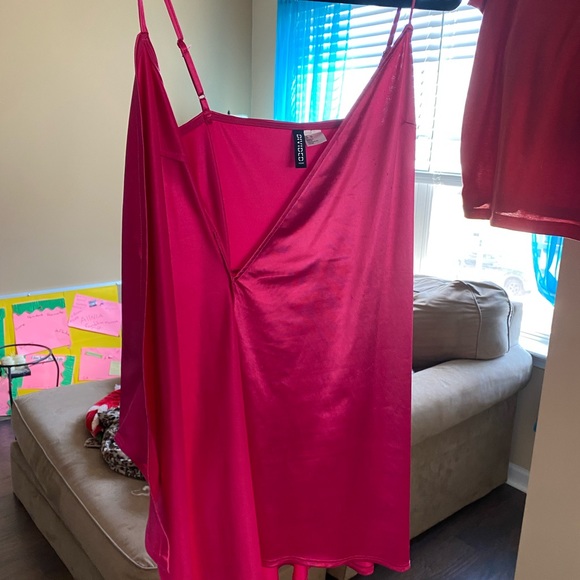 H&M pink slip on dress - Picture 6 of 7